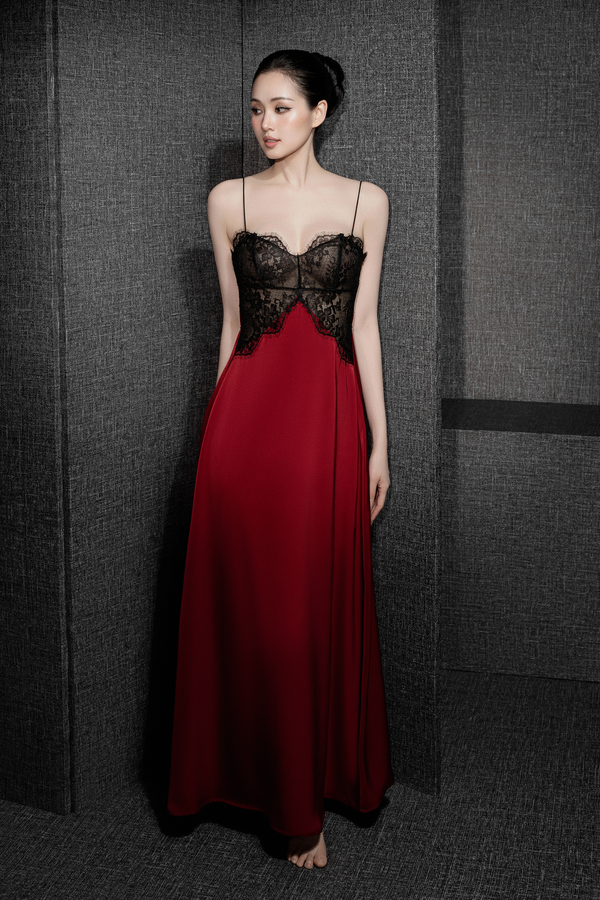 BURGUNDY FLEUR LACE LONG DRESS SIDE SKLIT