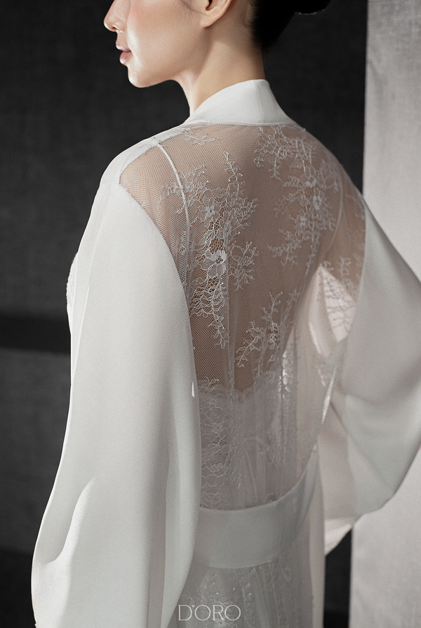 WHITE AMELIE LONG ROBE LACE BACK