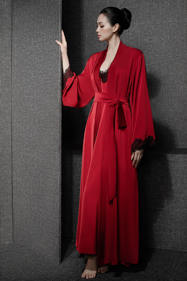 BURGUNDY AMELIE LONG ROBE LACE BACK